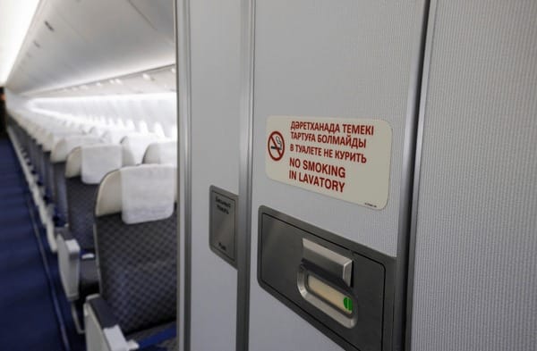 194 Airplane Bathroom Door Images, Stock Photos, 3D objects, & Vectors |  Shutterstock